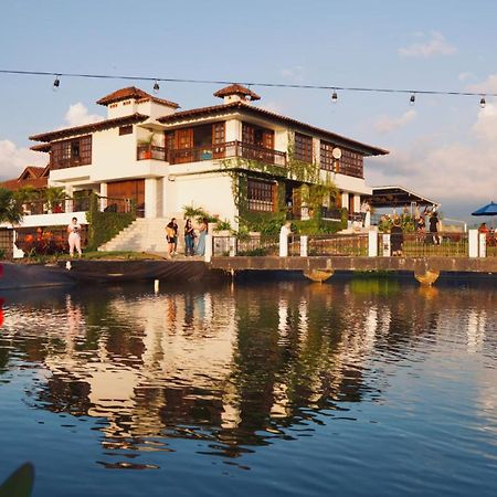 Hotel Reserva Monarca Саленто Экстерьер фото