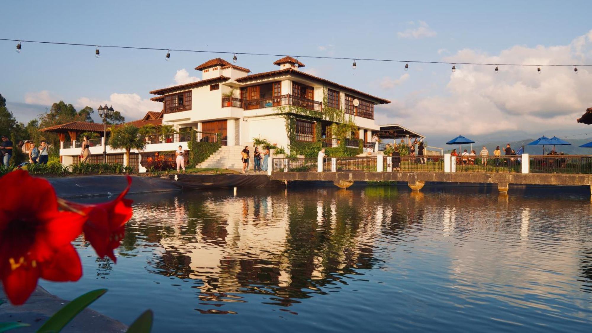 Hotel Reserva Monarca Саленто Экстерьер фото