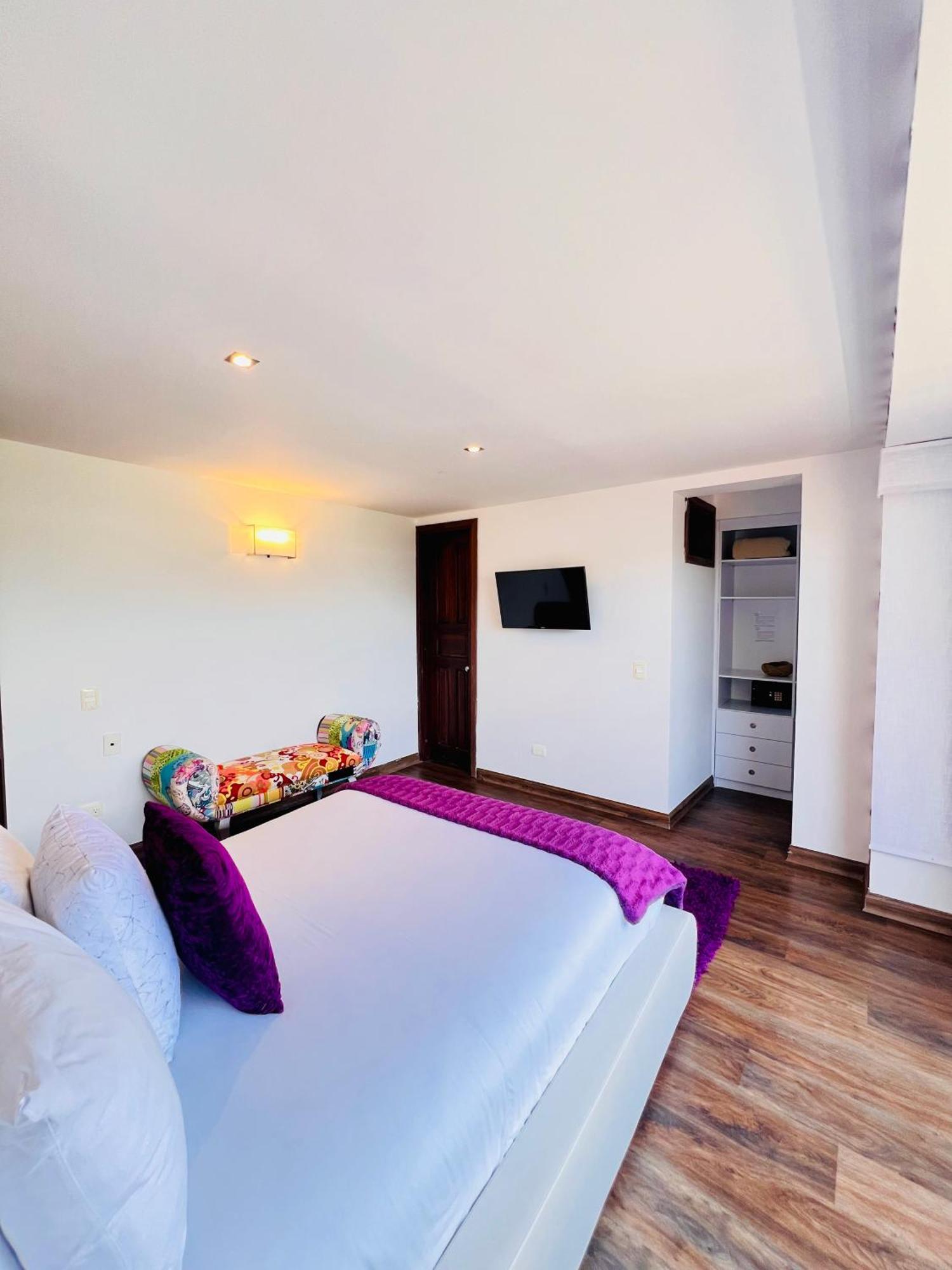 Hotel Reserva Monarca Саленто Экстерьер фото